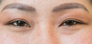 Two eyes that are clear